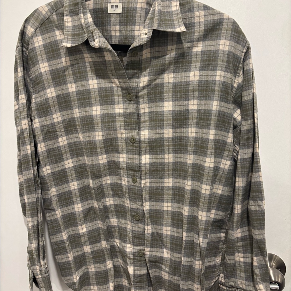 Uniqlo Men's Green Plaid Shirt